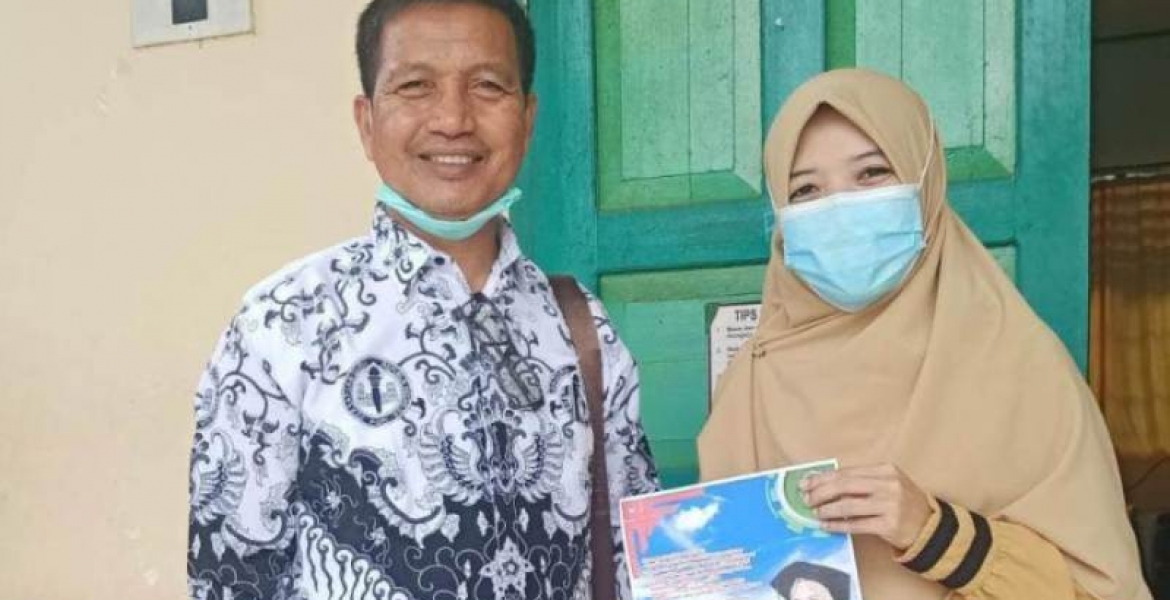 Ruslan, S. Pd., M.Si. dan Nur Fitriana Muhammad Ali, S.Si., M.Kes. dalam Sosialisasi Penerimaan Maba ITK Avicenna